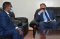 مدير الايساف (يسار) يعقد مباحثات مع السفير الدنماركي لدى كينيا في مقر سكرتارية الايساف في كارين، نيروبي في 25 مايو 2021.